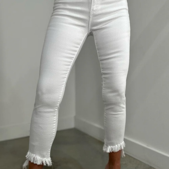 Cello White Cropped Ankle Jeans with Frayed Hem - Picture 2 of 11